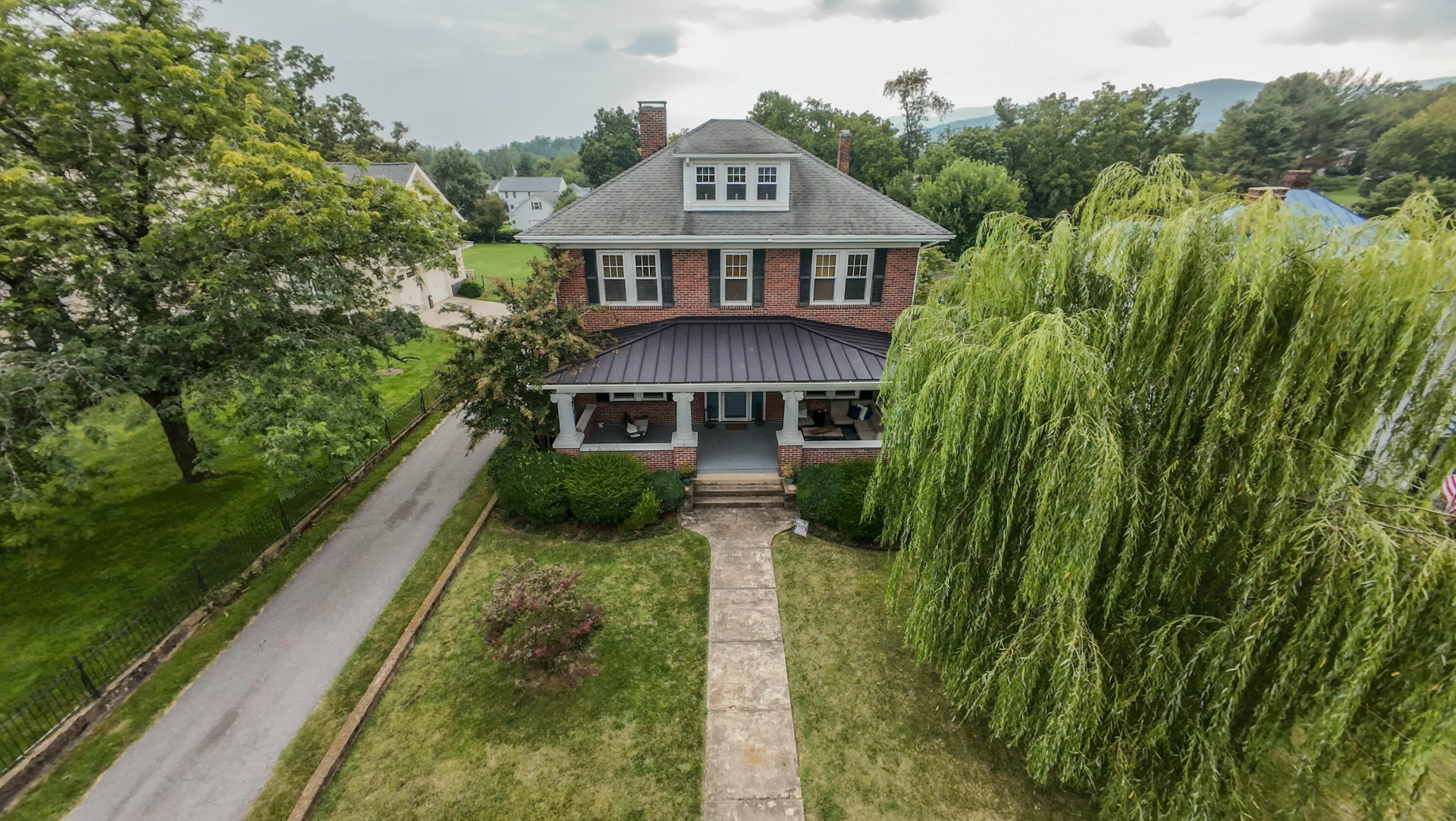 301 Broad ST - Photo 4