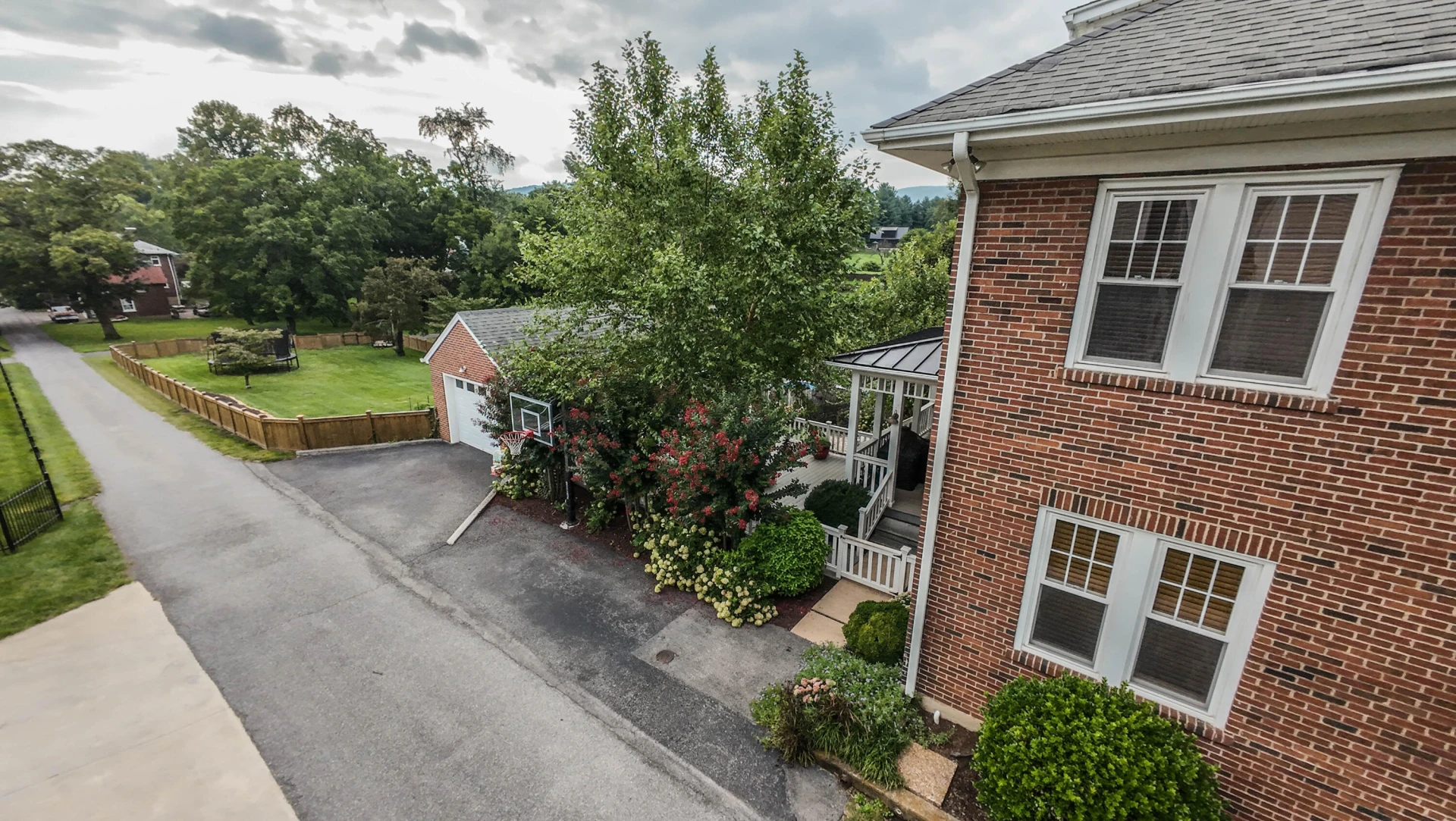 301 Broad ST - Photo 9