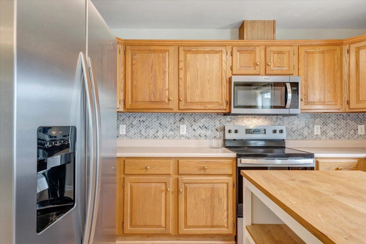 1096 Coupies LN - Photo 13