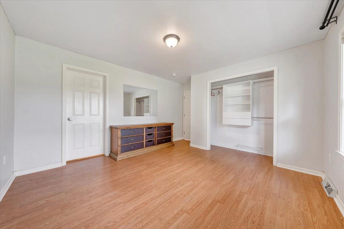 1096 Coupies LN - Photo 18
