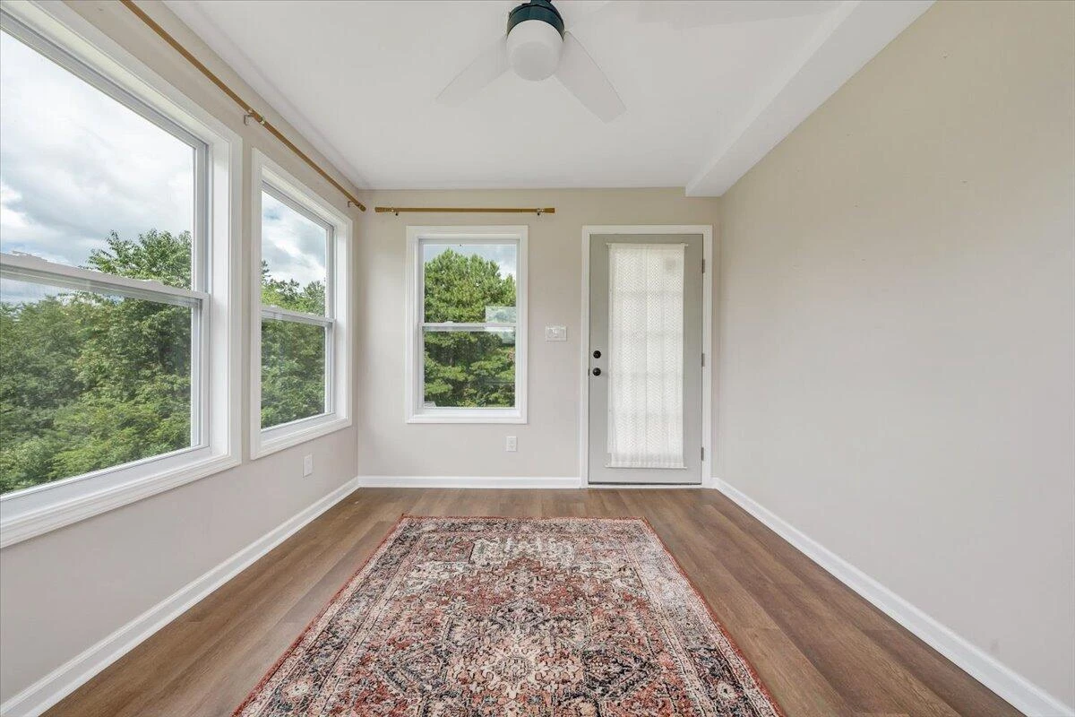 1096 Coupies LN - Photo 23