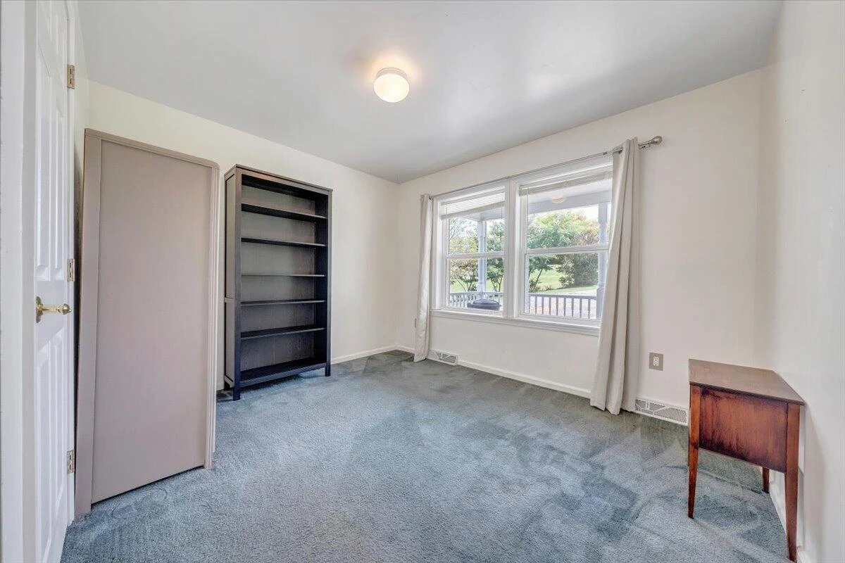 1096 Coupies LN - Photo 31