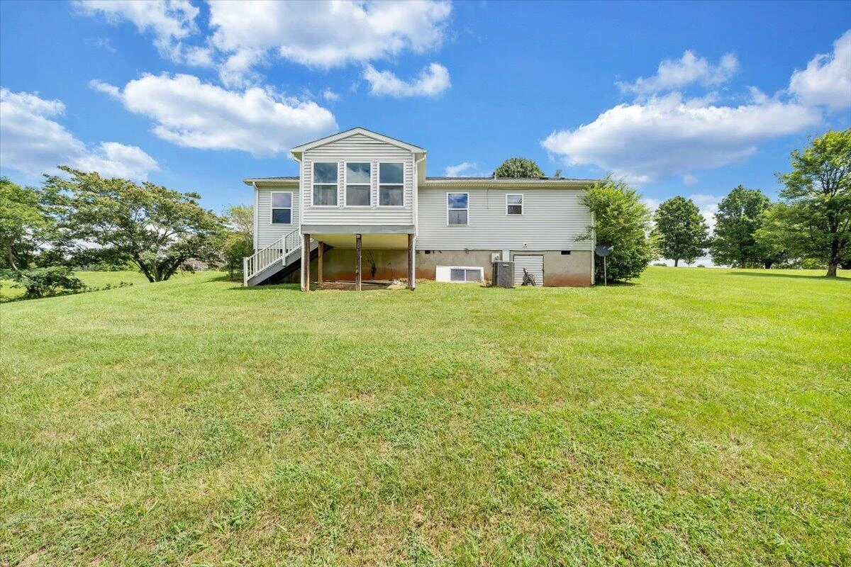 1096 Coupies LN - Photo 36