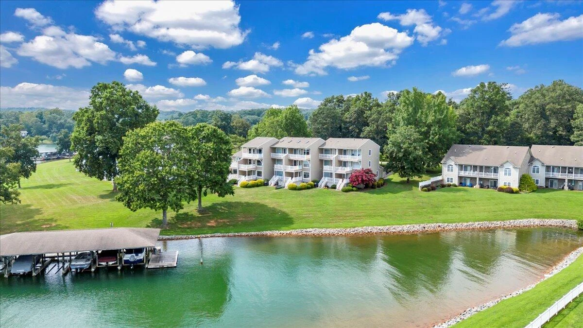 220 Blarney Stone CT