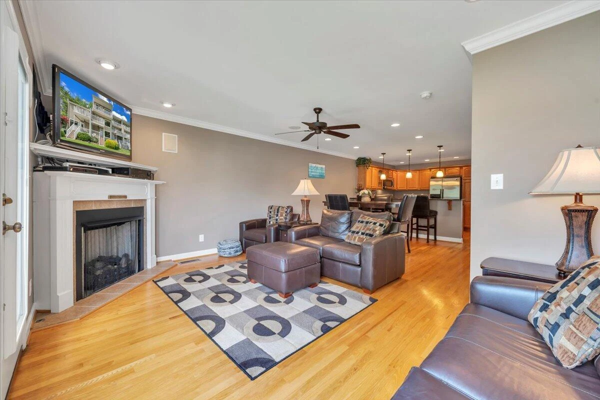 220 Blarney Stone CT - Photo 18