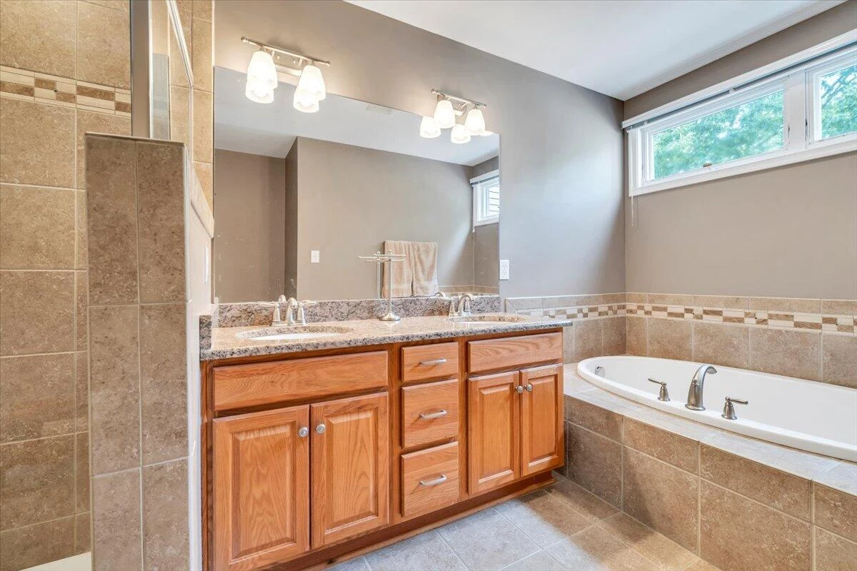 220 Blarney Stone CT - Photo 30