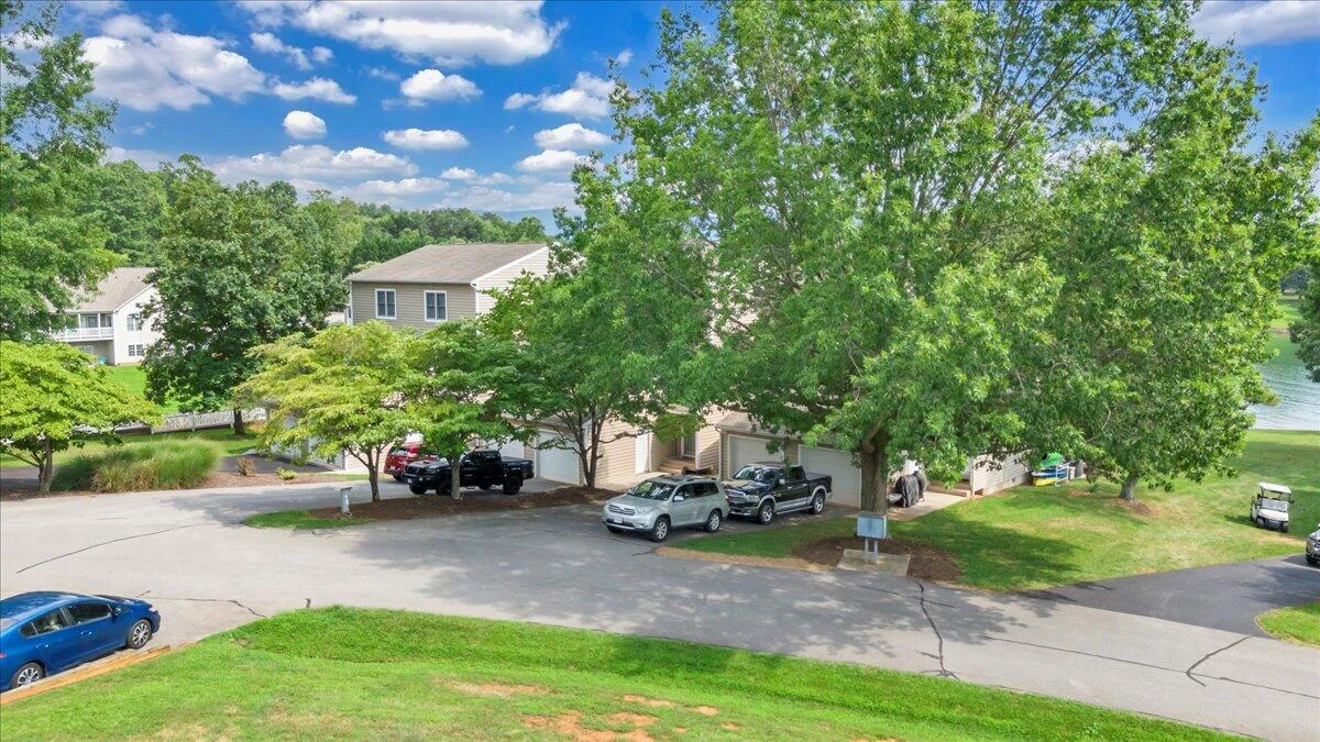 220 Blarney Stone CT - Photo 53