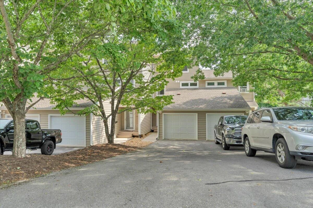 220 Blarney Stone CT - Photo 91