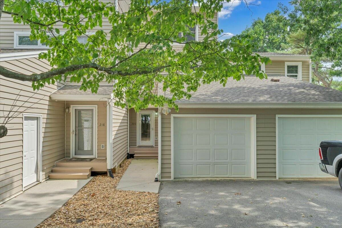 220 Blarney Stone CT - Photo 94