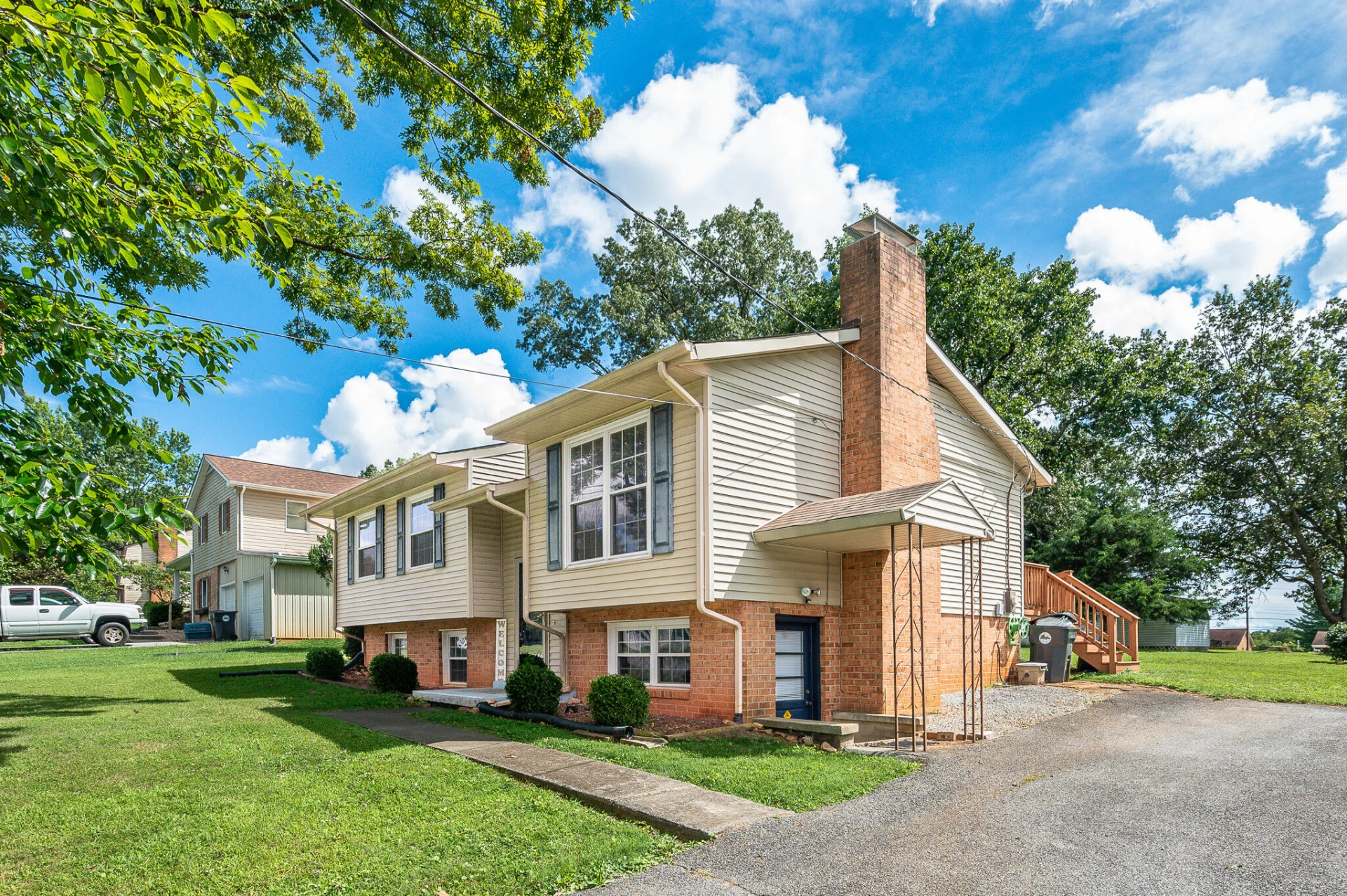 1094 Granite DR - Photo 3