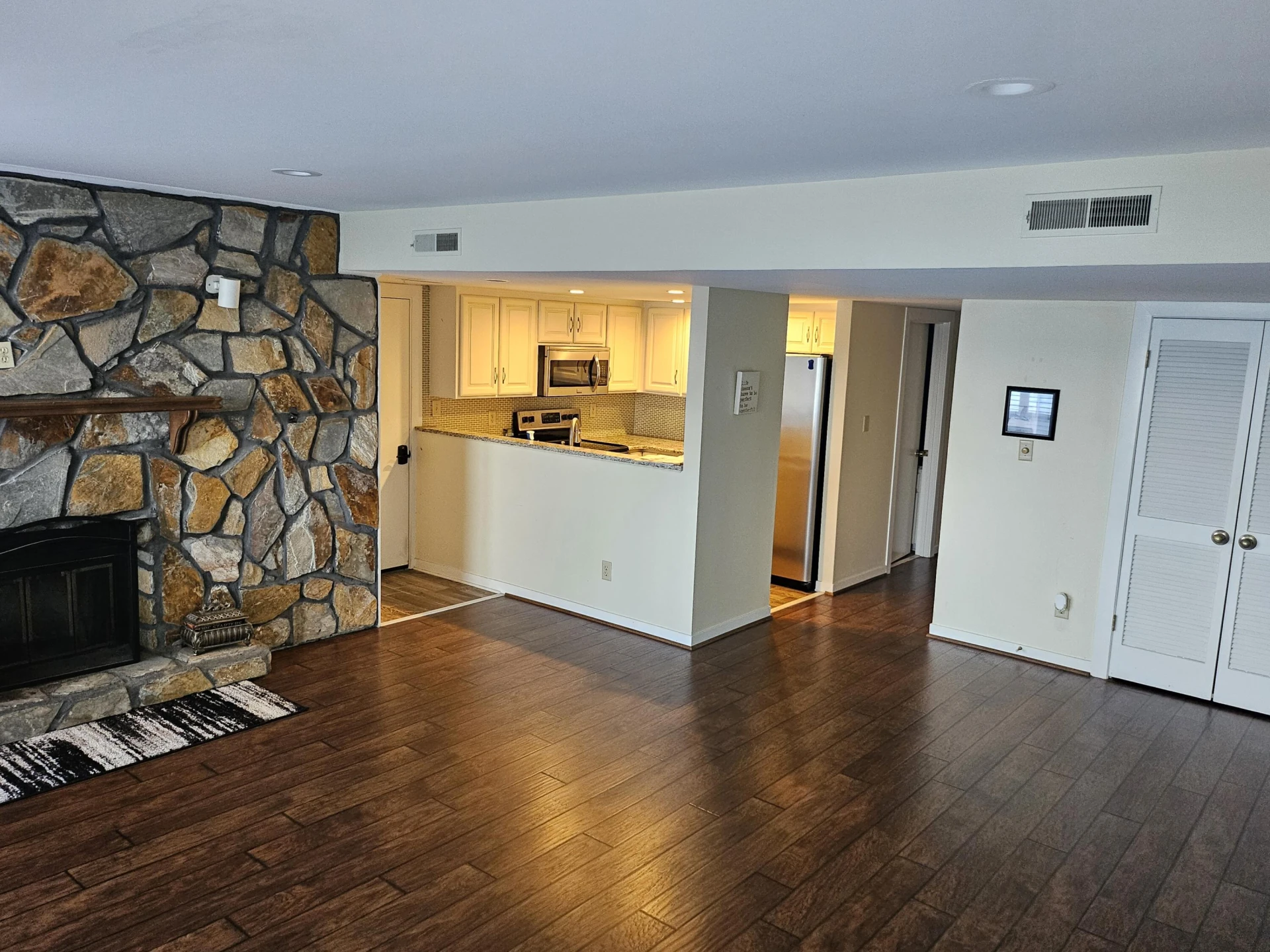 6605 Smith Mountain RD #101 - Photo 11