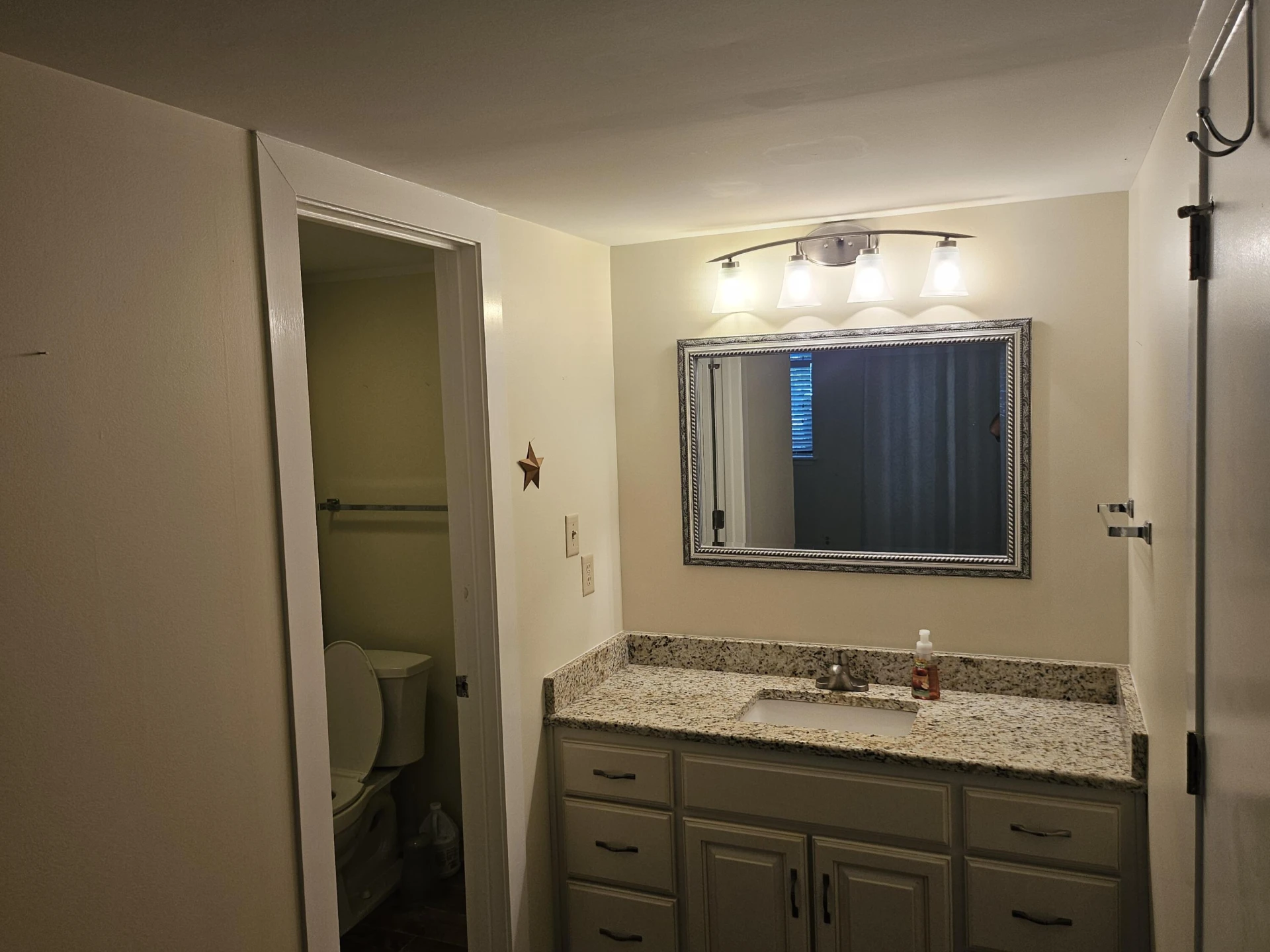 6605 Smith Mountain RD #101 - Photo 14