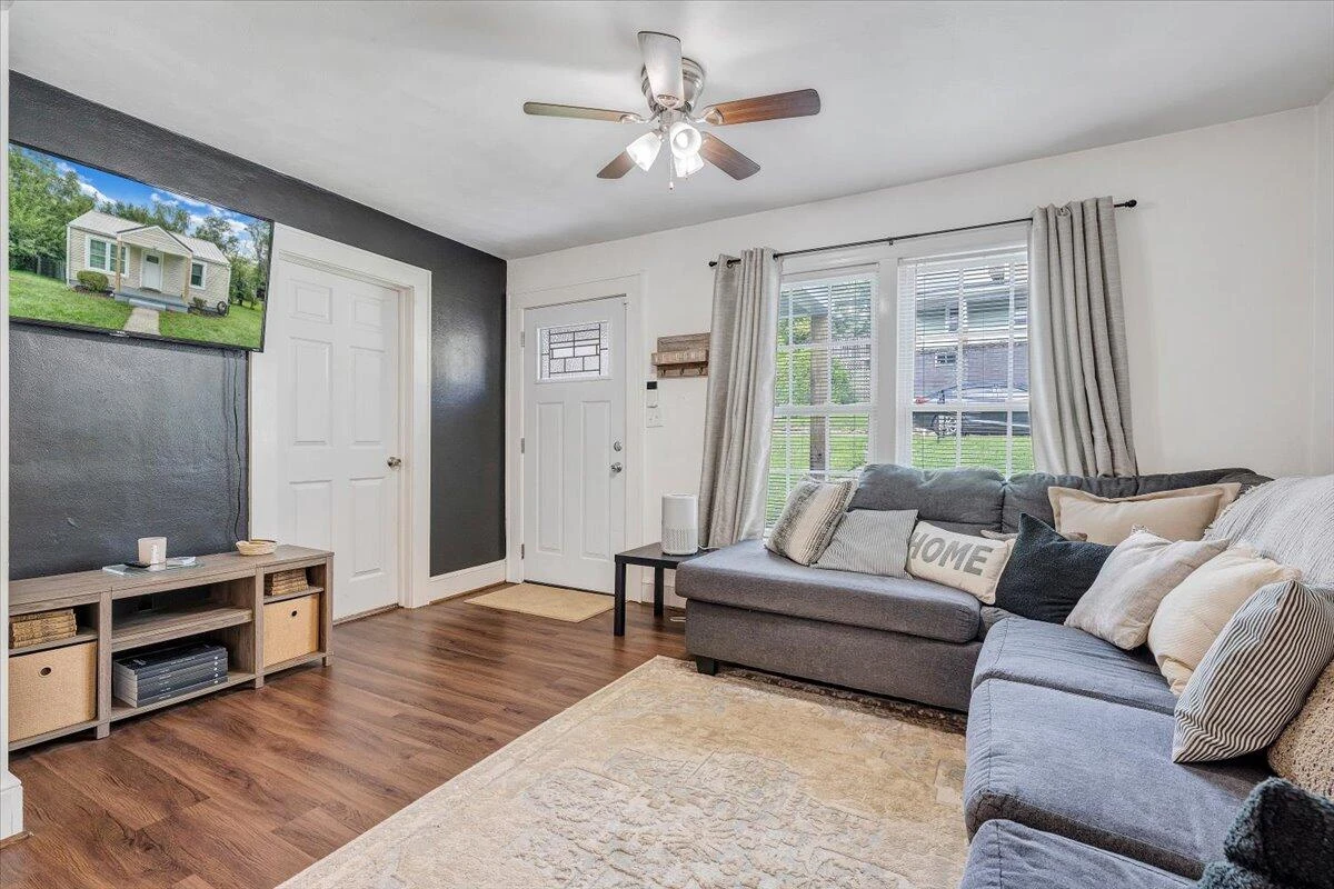 3148 Garden City BLVD - Photo 4