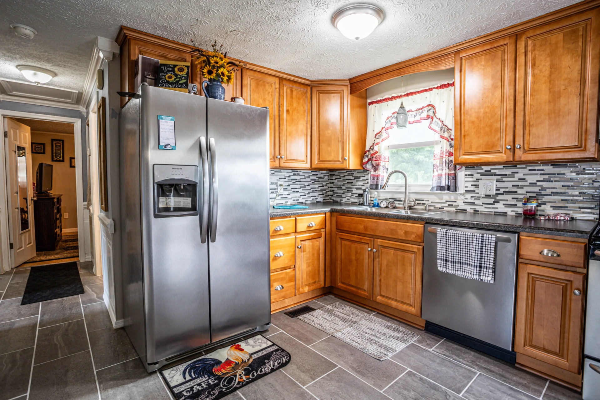 1719 Gordon AVE - Photo 11
