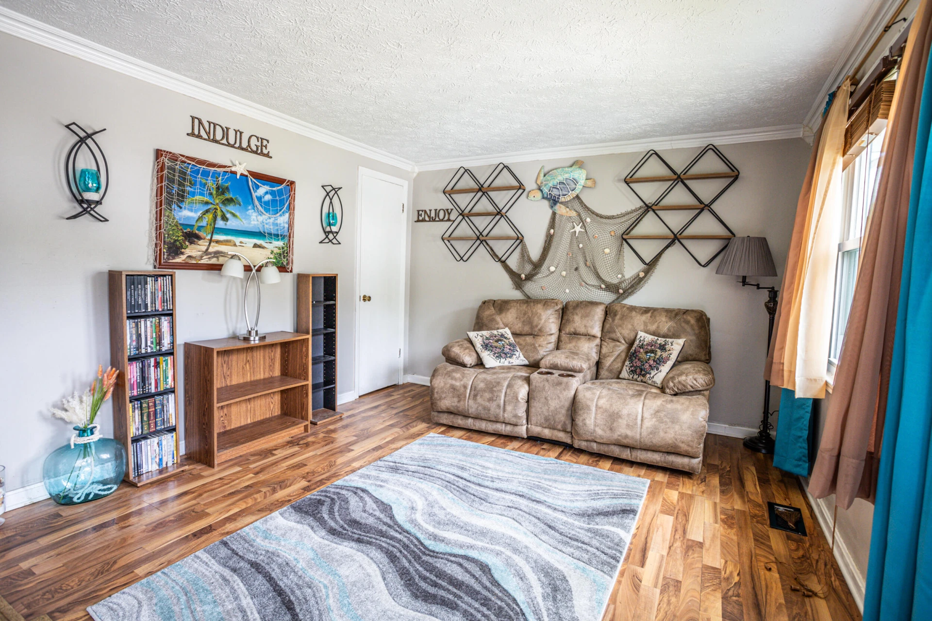 1719 Gordon AVE - Photo 7