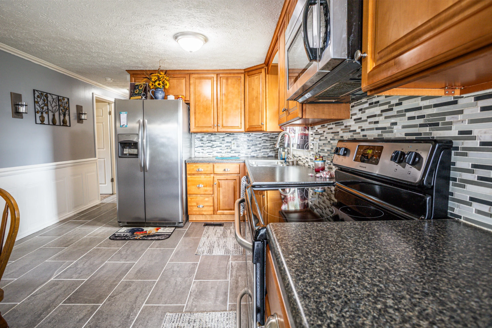 1719 Gordon AVE - Photo 9