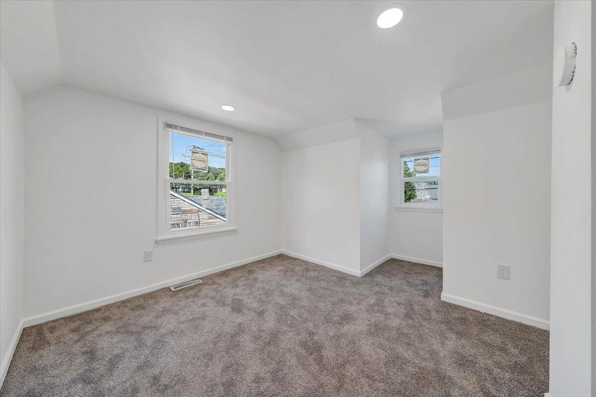 1710 Eddy AVE - Photo 27