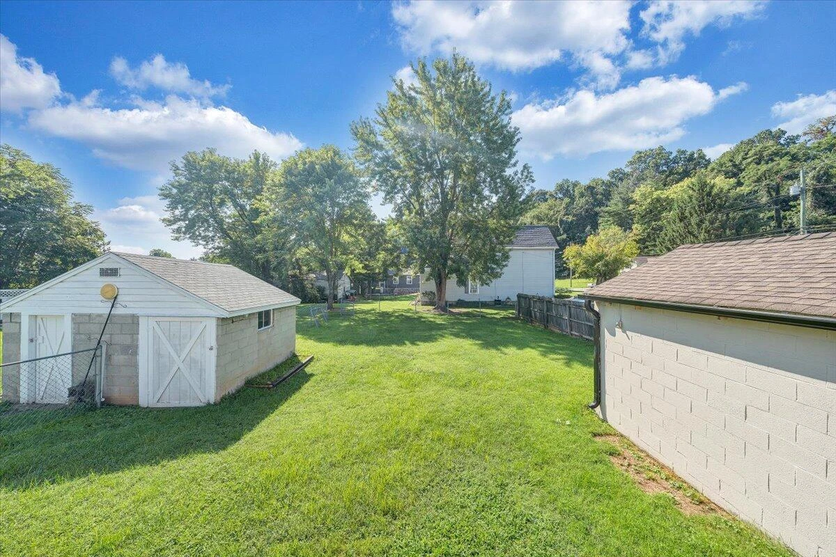 1710 Eddy AVE - Photo 36