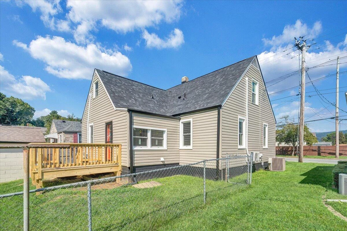 1710 Eddy AVE - Photo 39