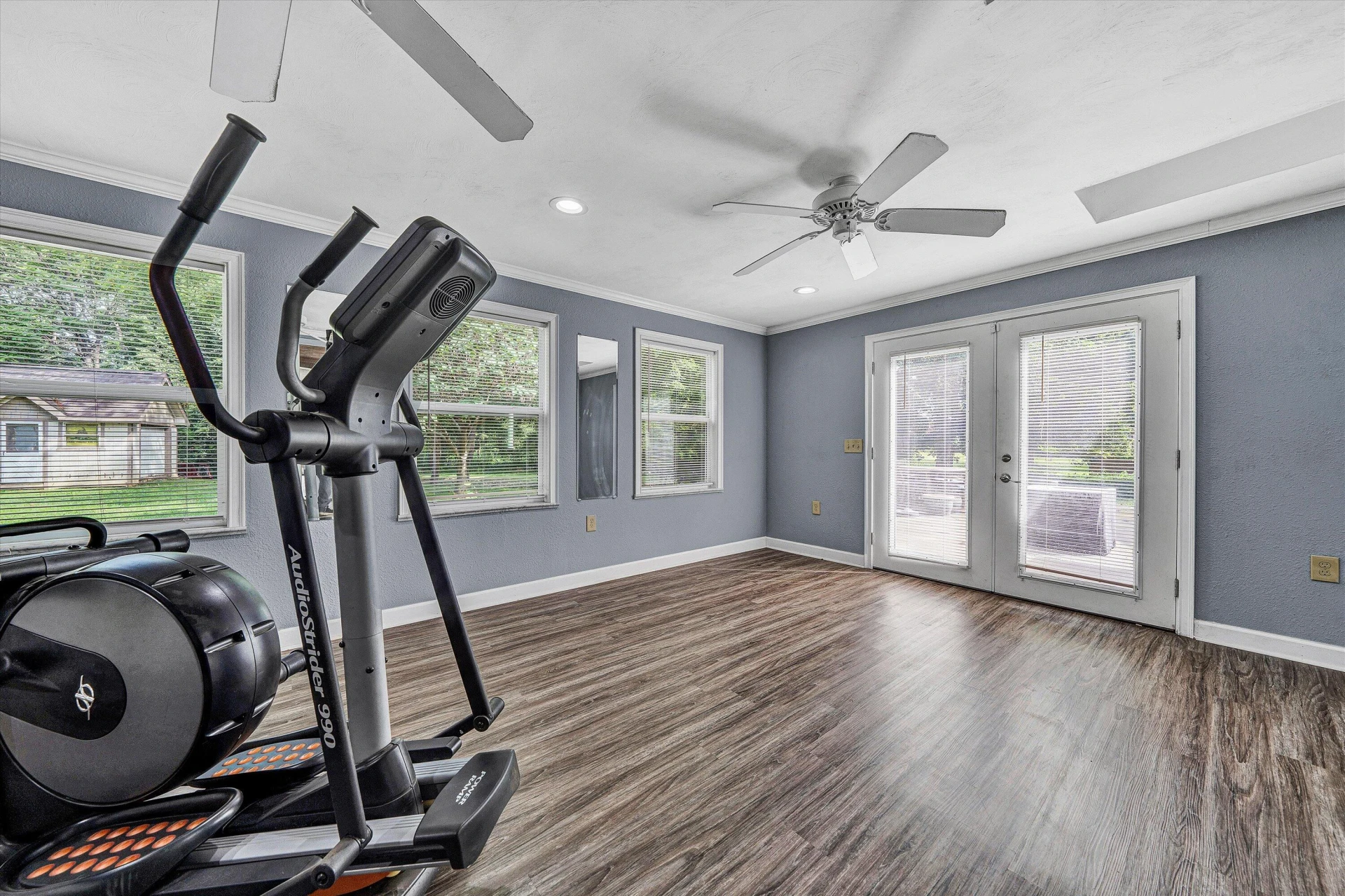 5835 Lakemont DR - Photo 21