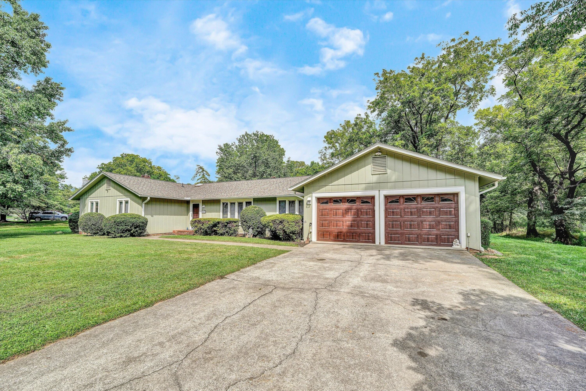 5835 Lakemont DR - Photo 3