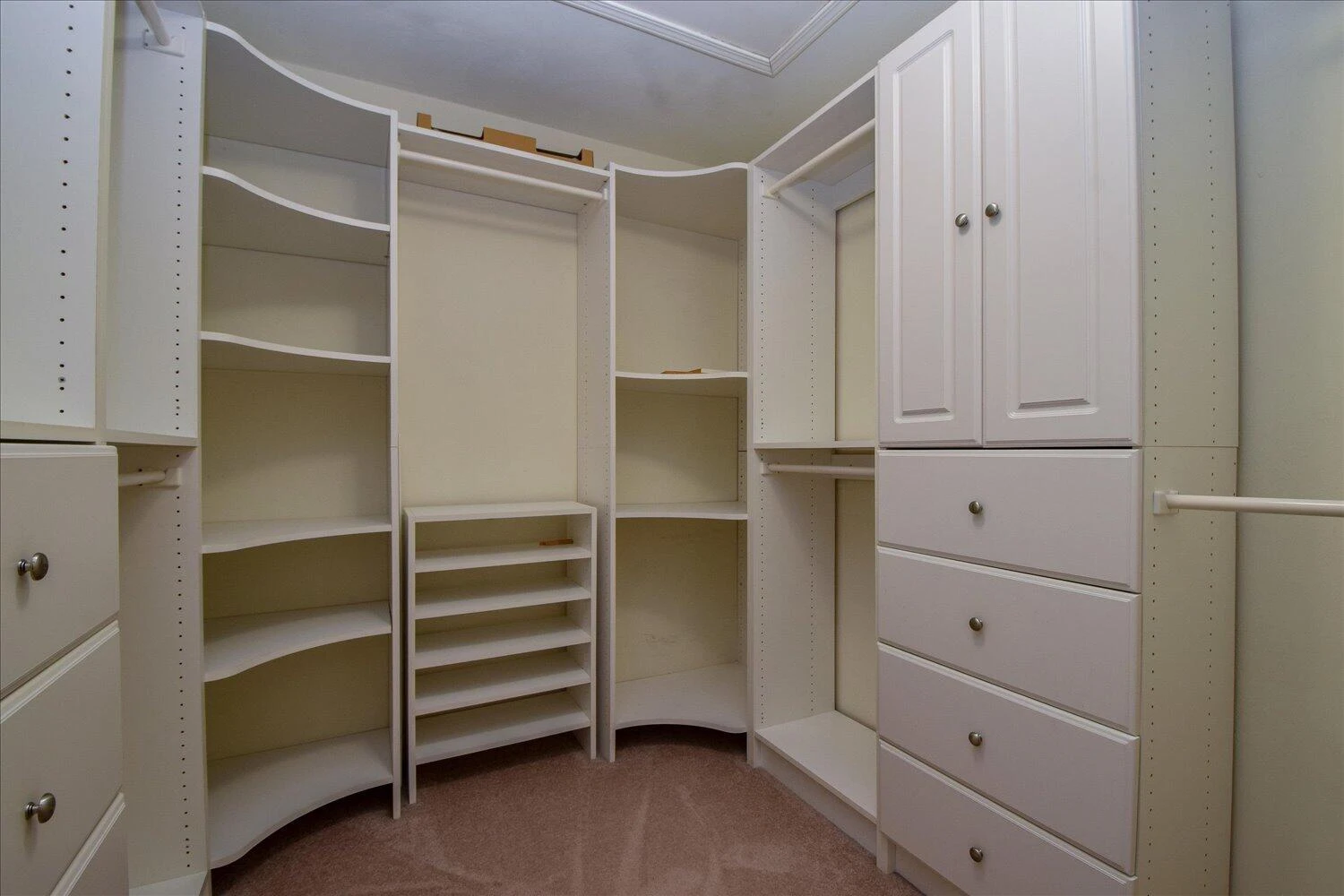 6006 Chagall DR - Photo 23