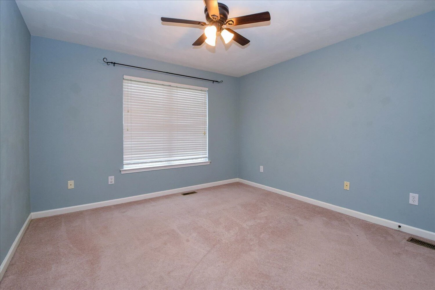 6006 Chagall DR - Photo 26