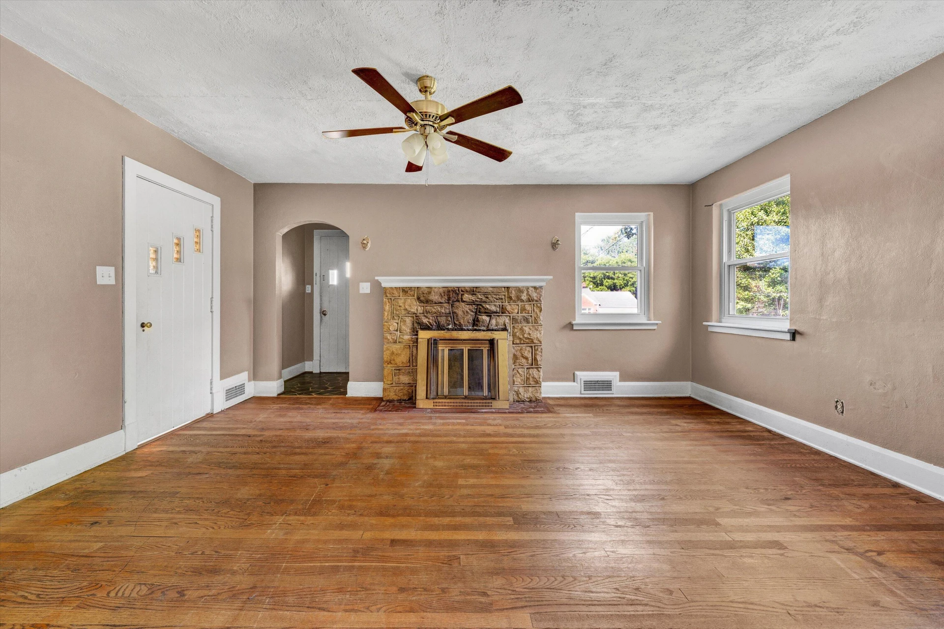 2807 Mansfield ST - Photo 5