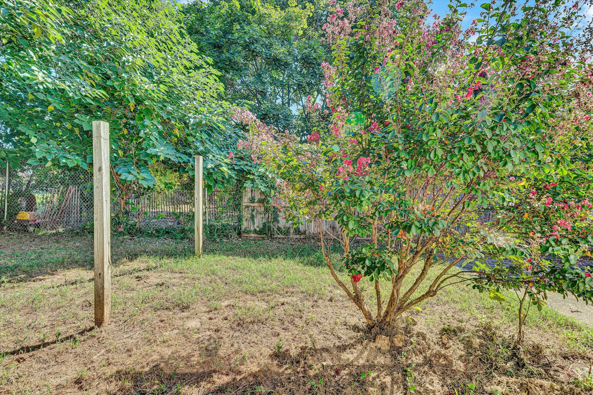 2807 Mansfield ST - Photo 32