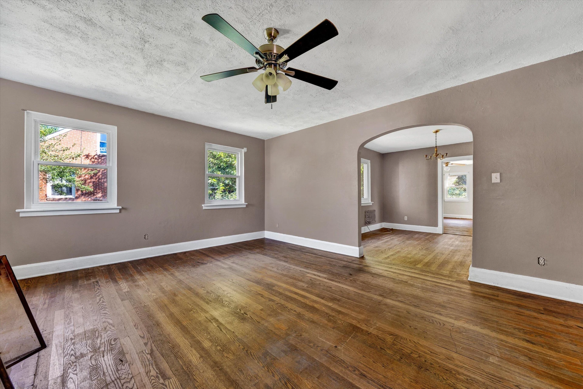 2807 Mansfield ST - Photo 8