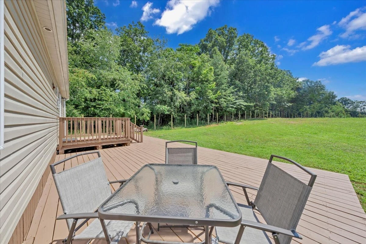 6638 Stewartsville RD - Photo 22