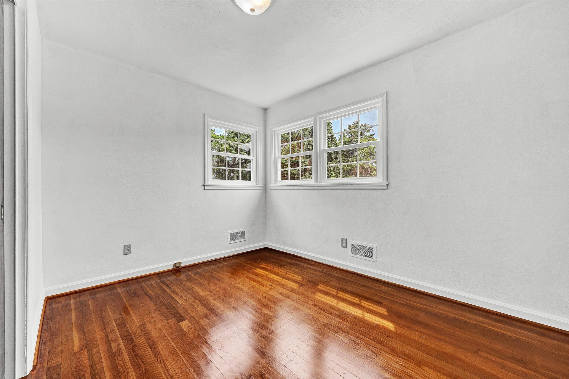 1518 Lexington AVE - Photo 18