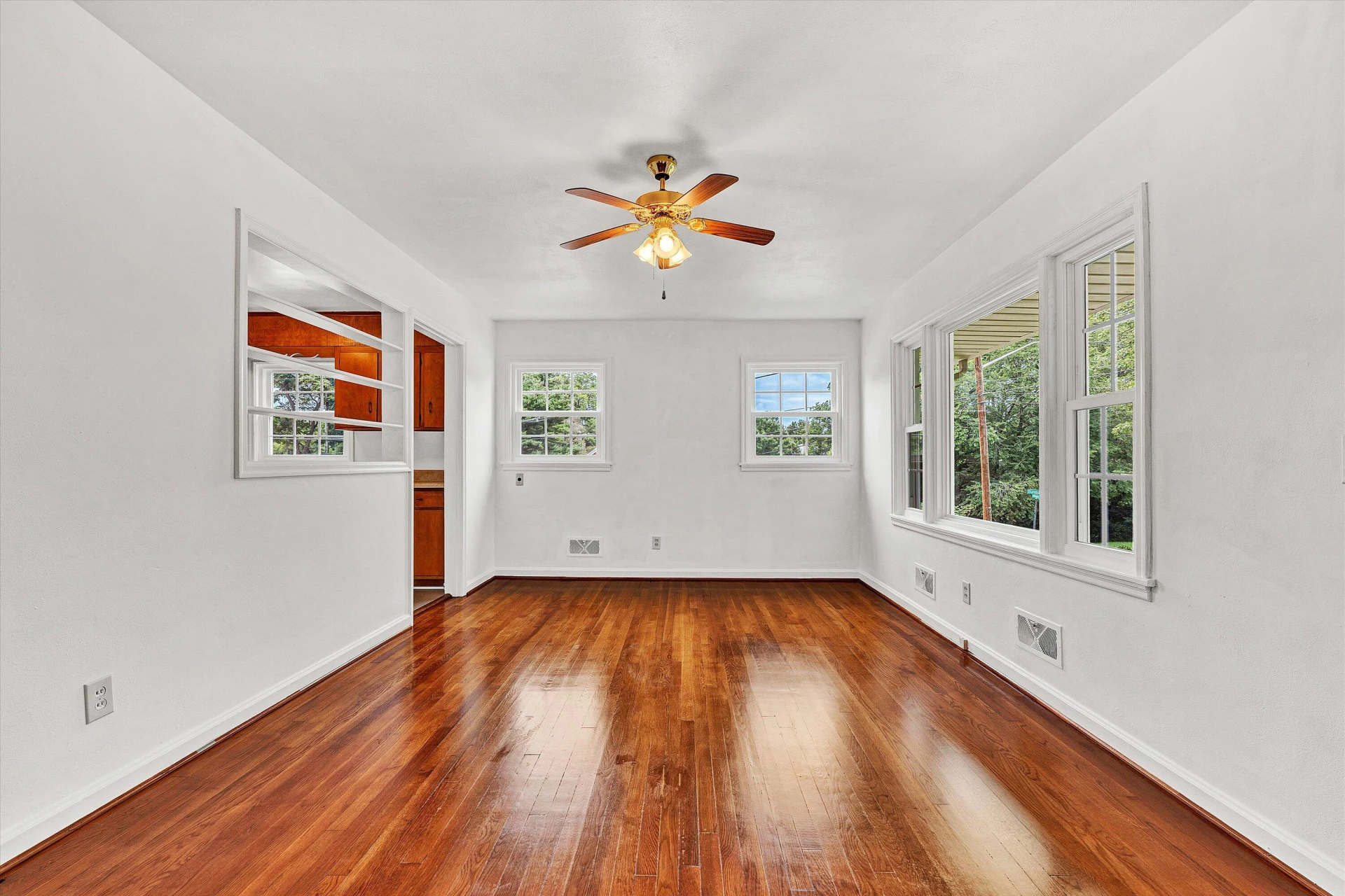 1518 Lexington AVE - Photo 9