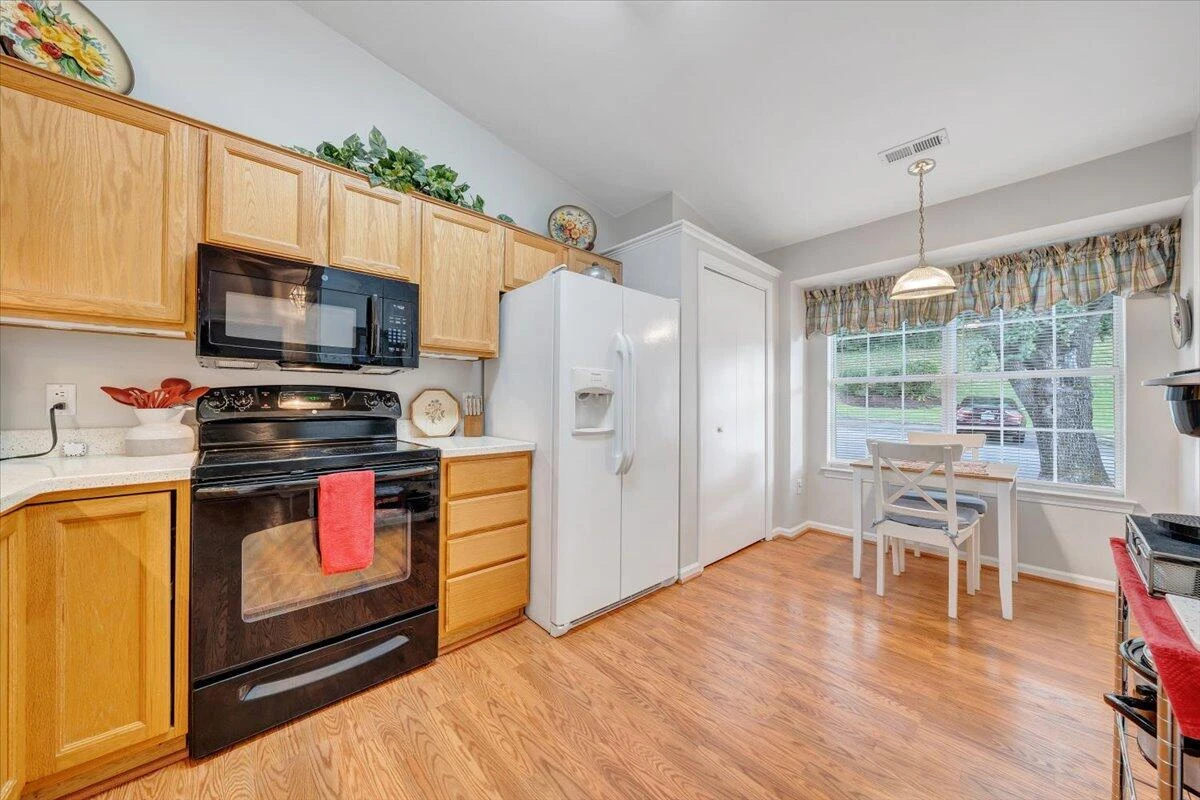 6920 Scotch Pine LN - Photo 12