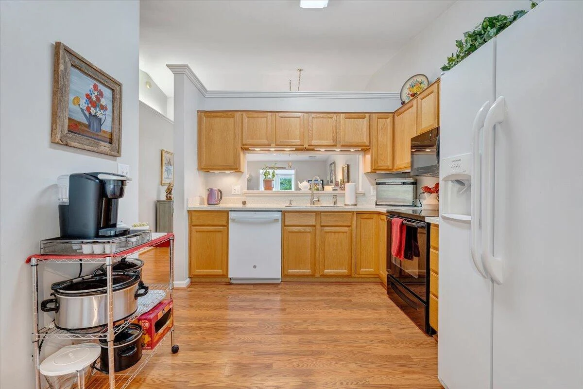 6920 Scotch Pine LN - Photo 17