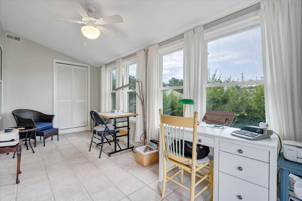 6920 Scotch Pine LN - Photo 18