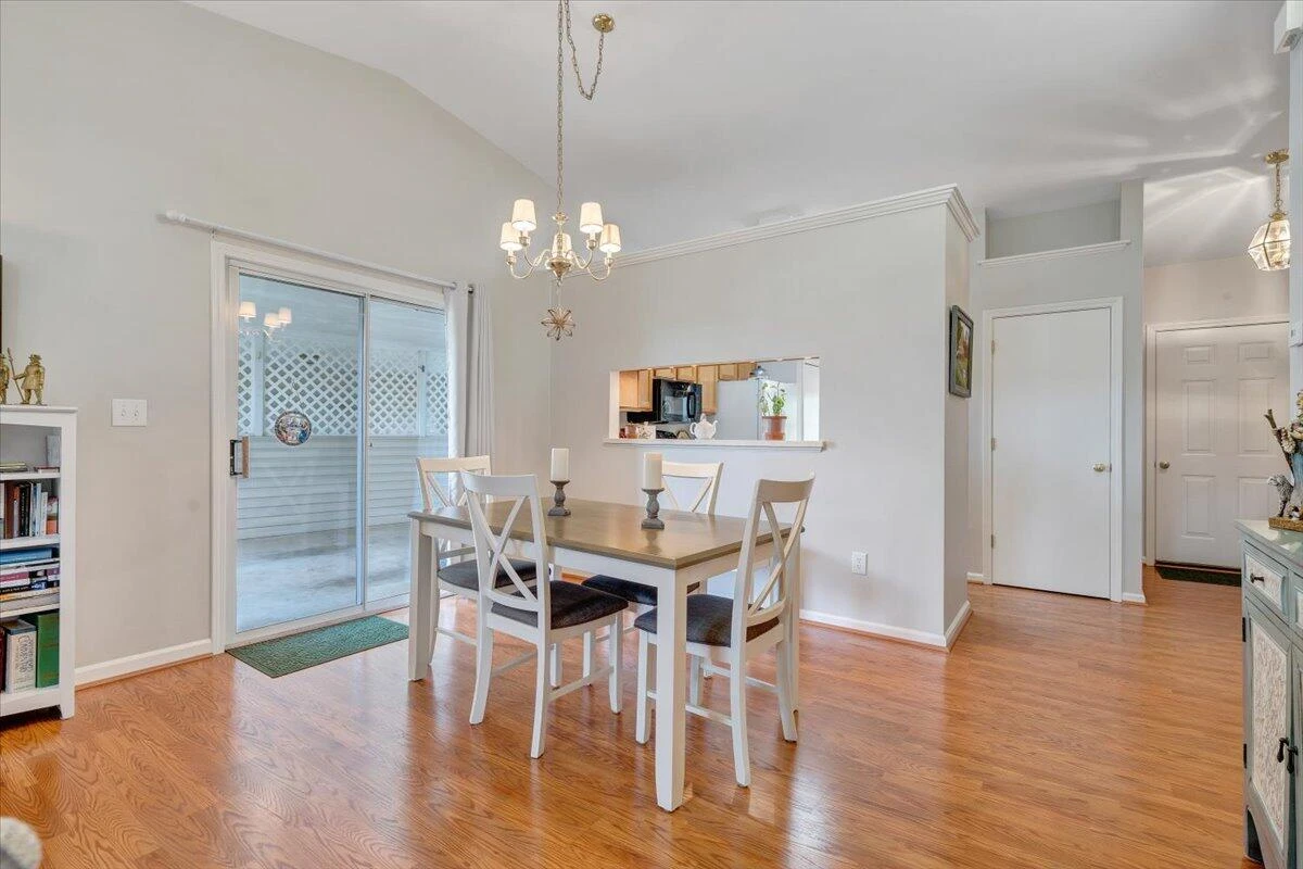 6920 Scotch Pine LN - Photo 5