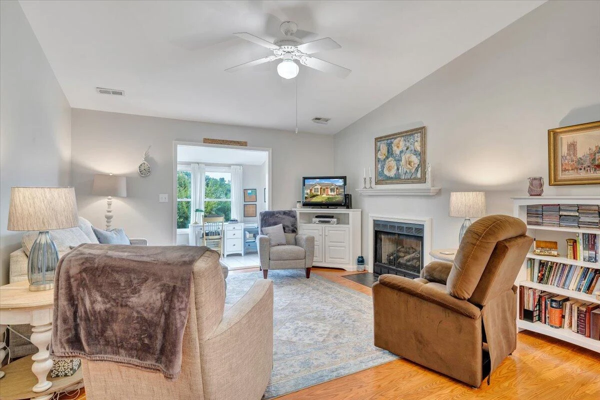 6920 Scotch Pine LN - Photo 7