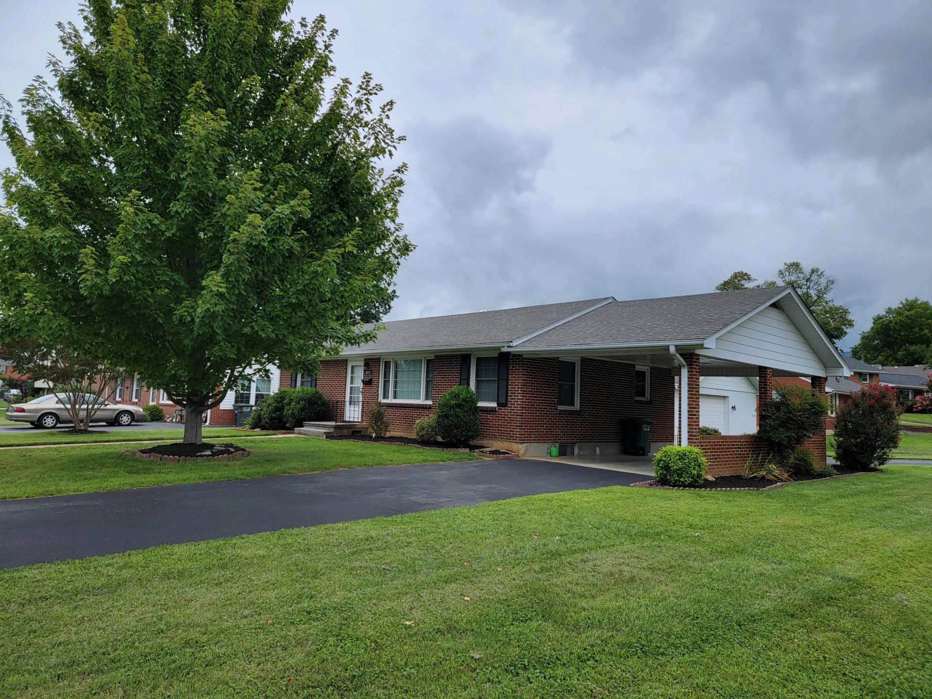 227 Carrollton AVE