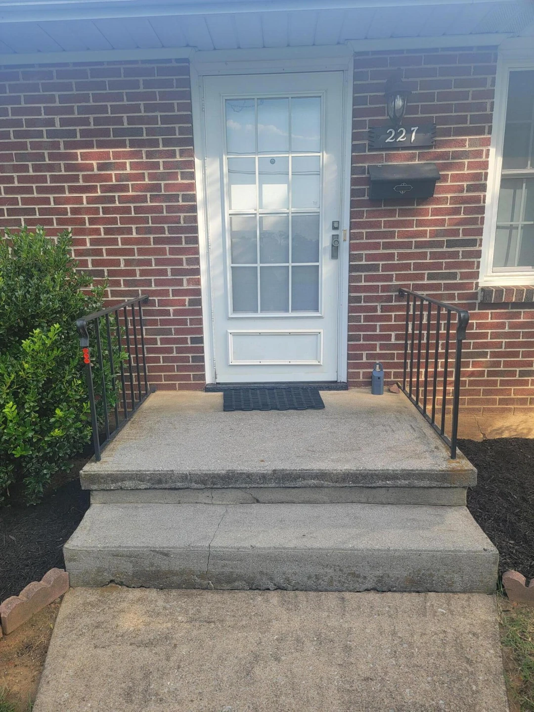 227 Carrollton AVE - Photo 3