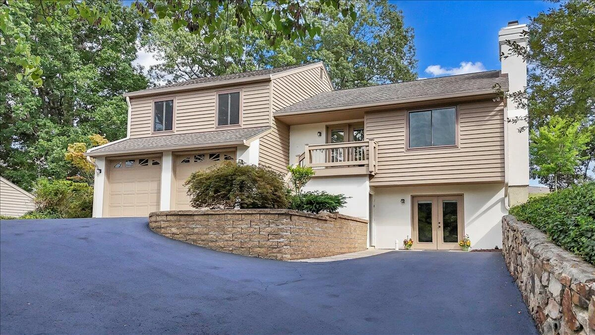 1924 McVitty RD