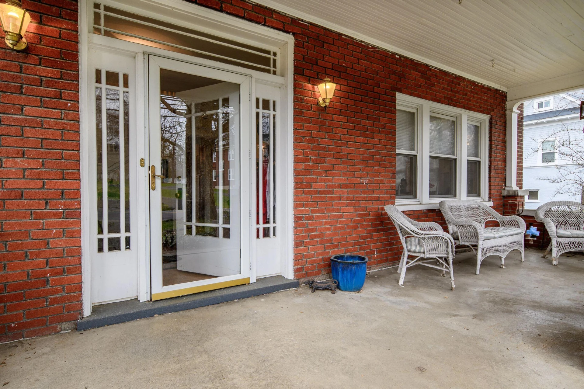 521 Main ST - Photo 4