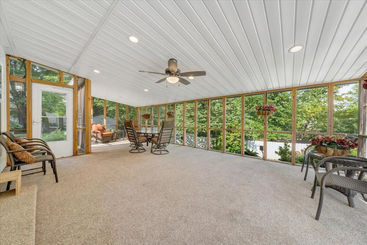 3725 Dogwood LN - Photo 26