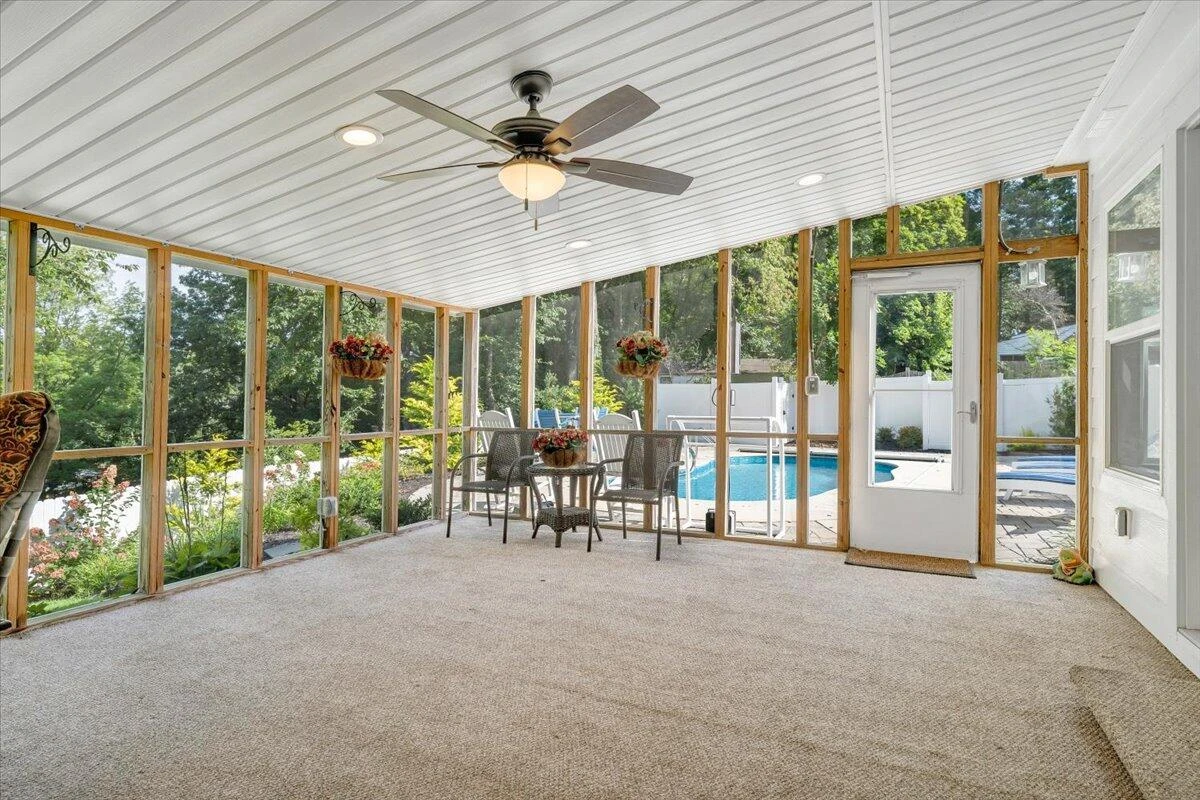 3725 Dogwood LN - Photo 28