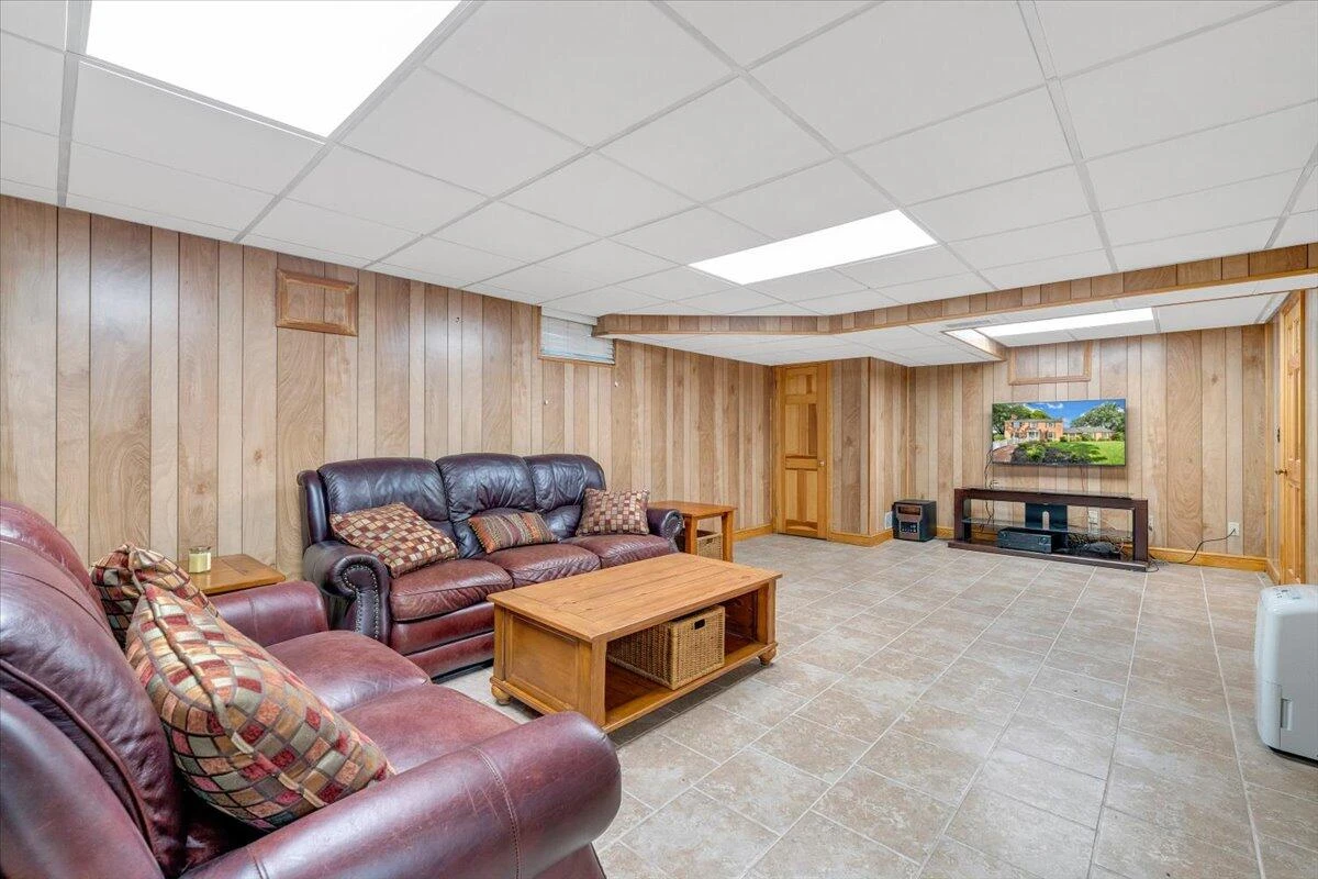 3725 Dogwood LN - Photo 43