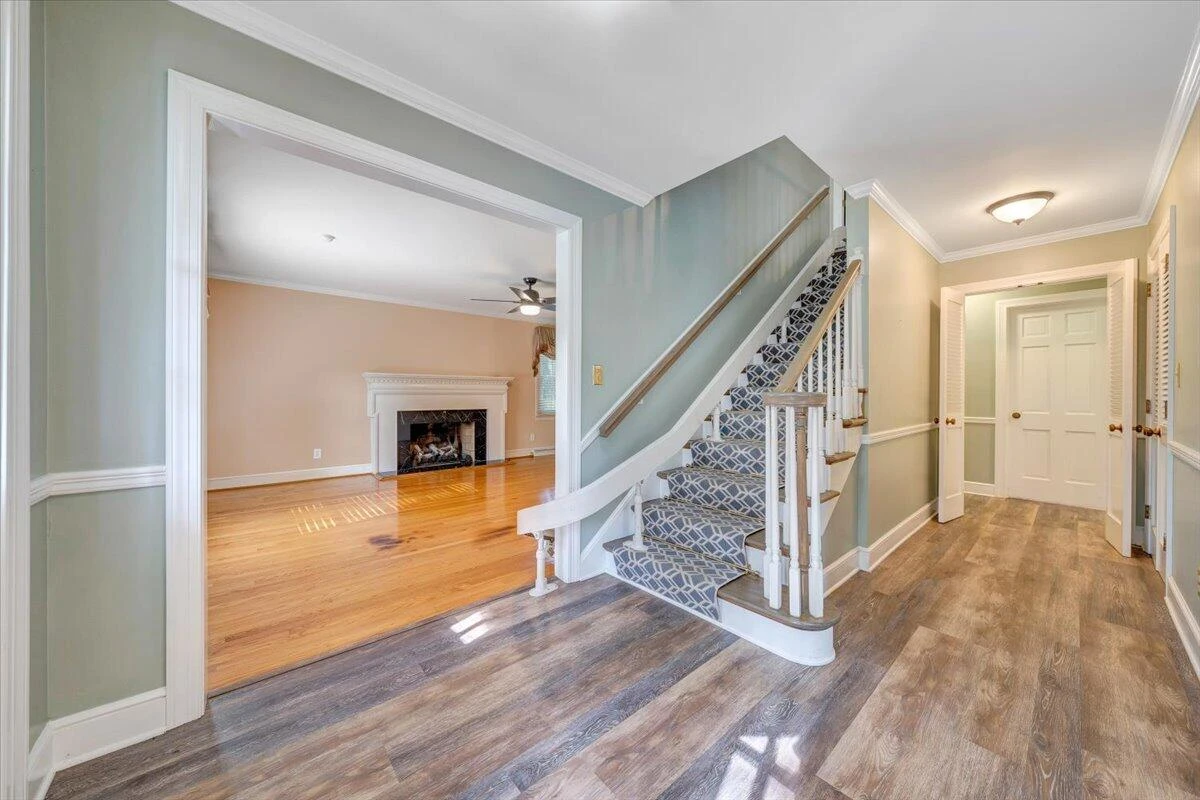 3725 Dogwood LN - Photo 5