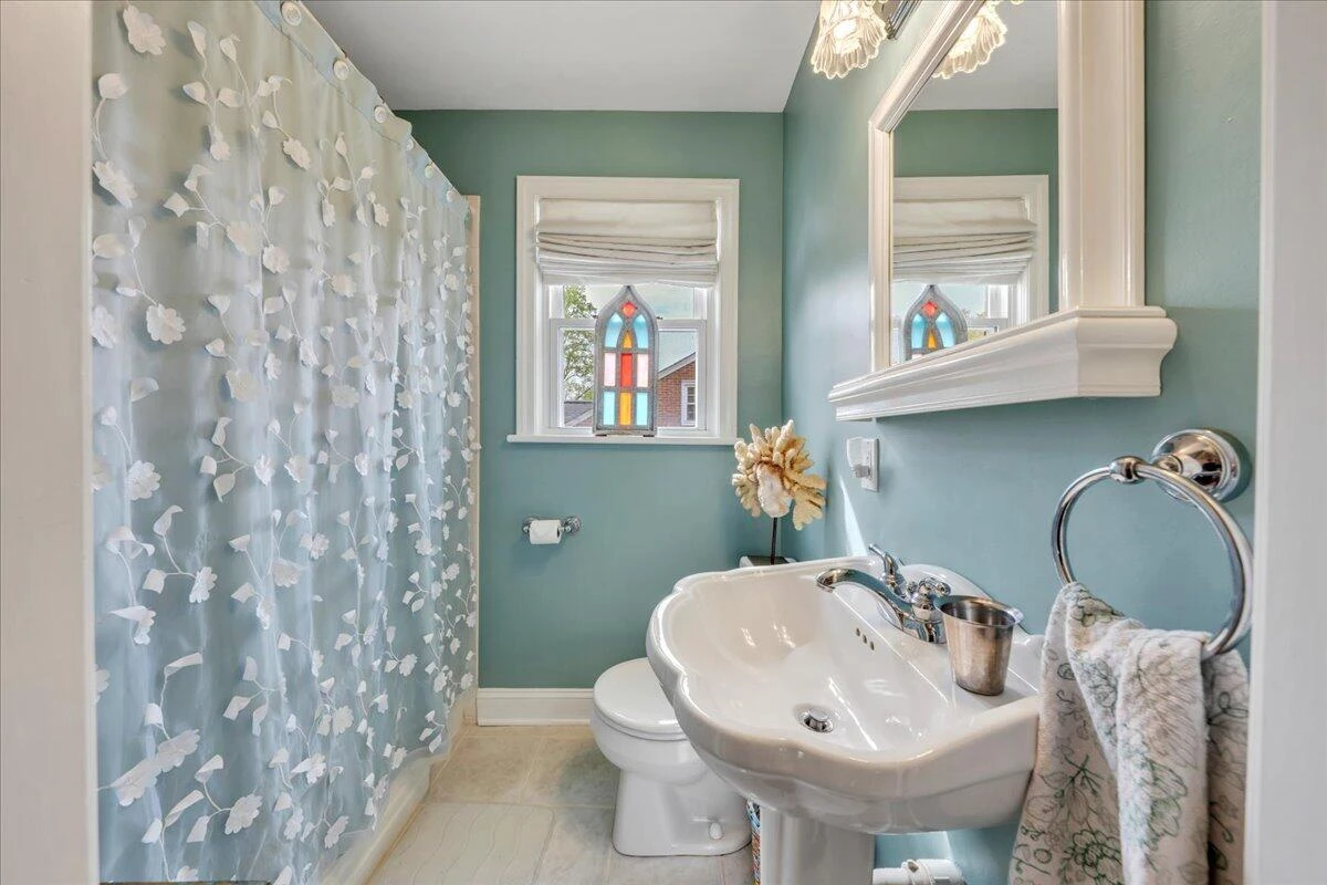 721 Mt Vernon AVE - Photo 15