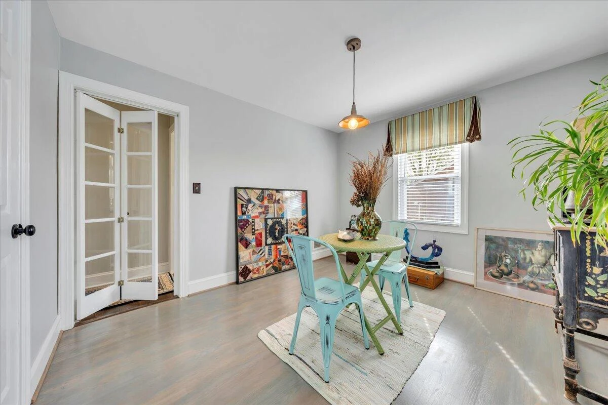 721 Mt Vernon AVE - Photo 17