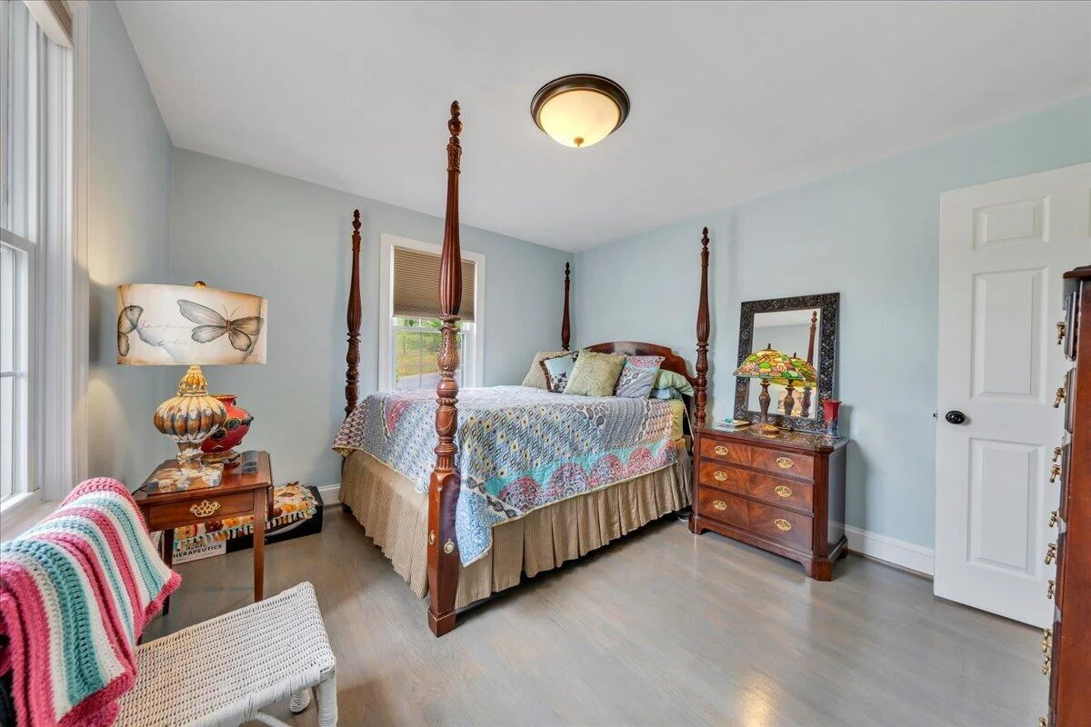 721 Mt Vernon AVE - Photo 19