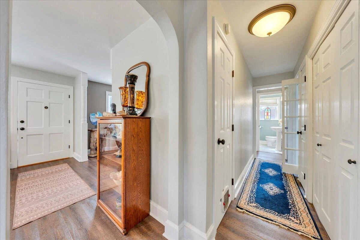 721 Mt Vernon AVE - Photo 24